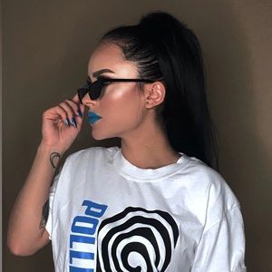 Meet your Posher, Raquel